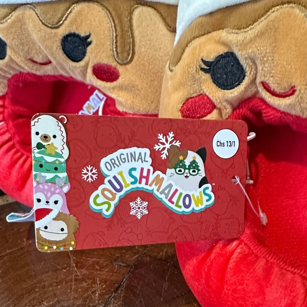 Squishmallows NEW Hot Cocoa Red and Cream Kids Slippers 13/1